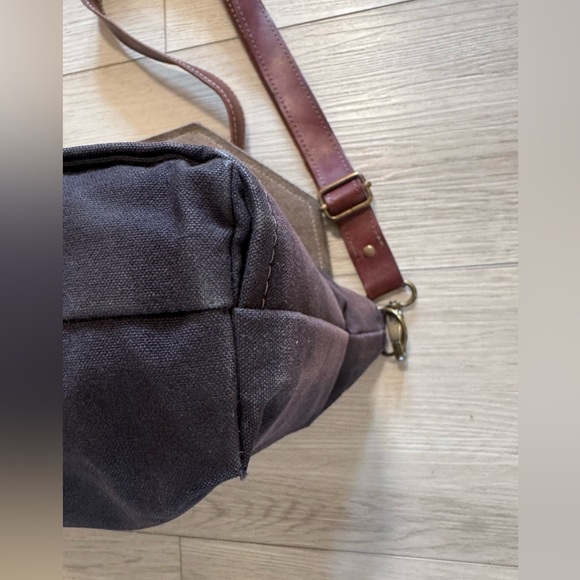 R RIVETER Bag Brown Leather Black Canvas Flap Crossbody Purse Handmade In USA - Picture 6 of 16